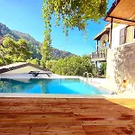 Mulberry House بيت للعطل