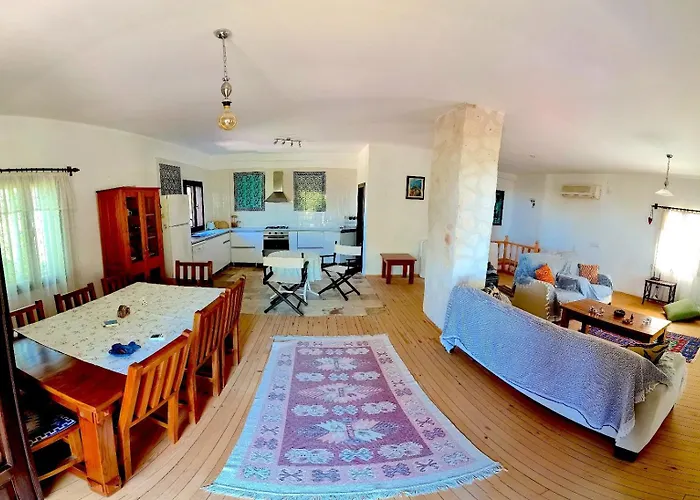 度假居 Mulberry House 卡斯